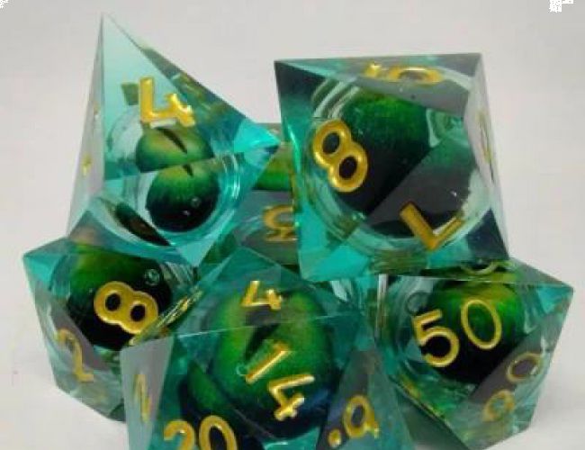 DRAGON EYE DICE KIT - GREEN in a bottle with screw cap