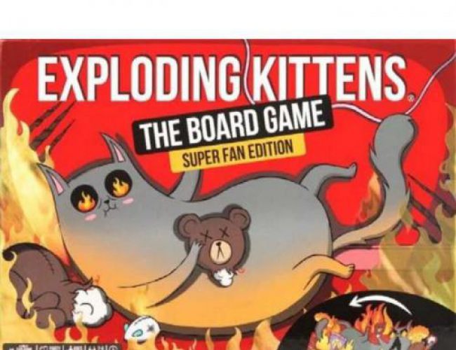 EXPLODING KITTENS: THE BOARD GAME - SUPER FAN EDITION