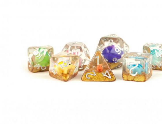 RESIN 7 DICE SET RAINBOW DINOSAUR INCLUSION