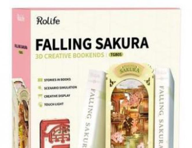 DIY BOOK NOOK: FALLING SAKURA